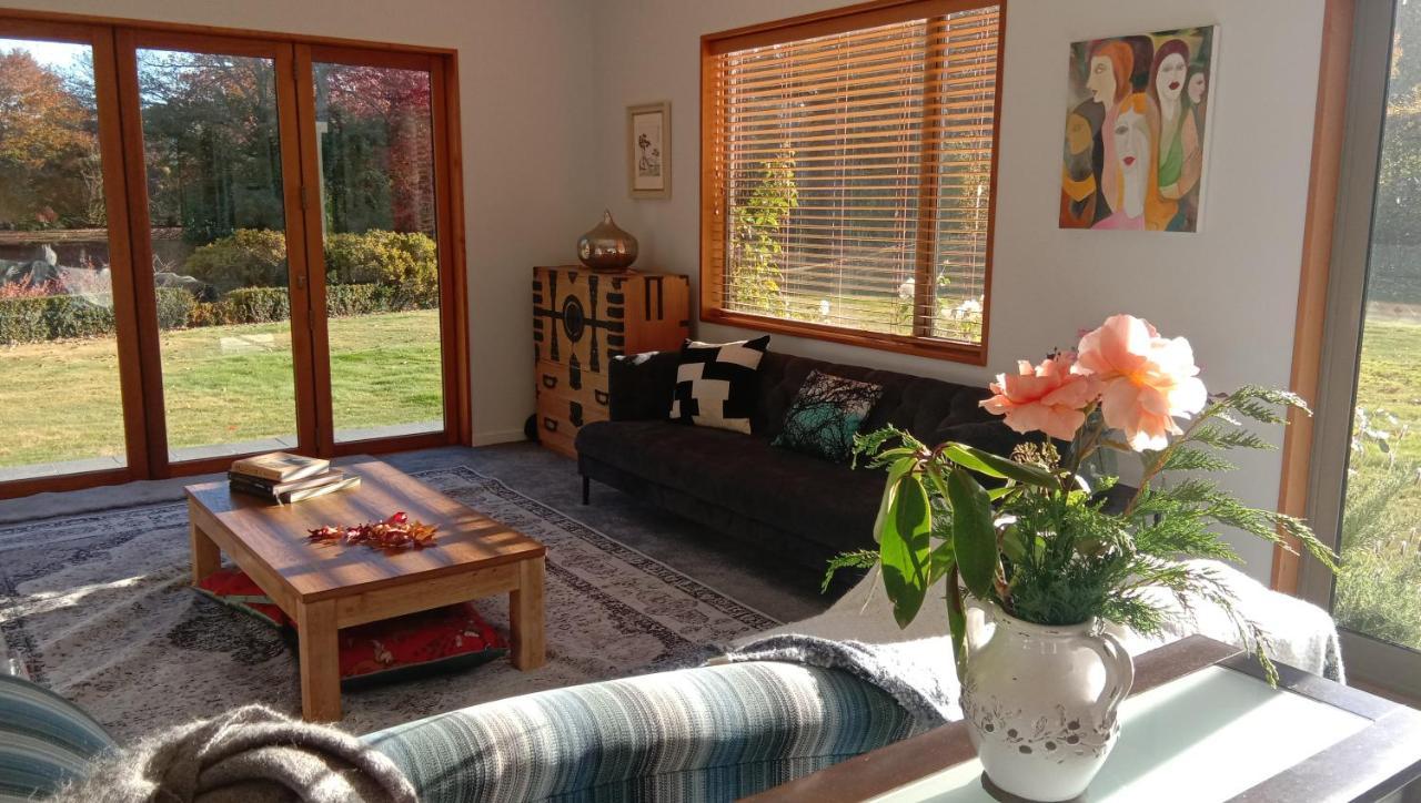 Rose & Stream Retreat Apartment Waikuku Екстериор снимка